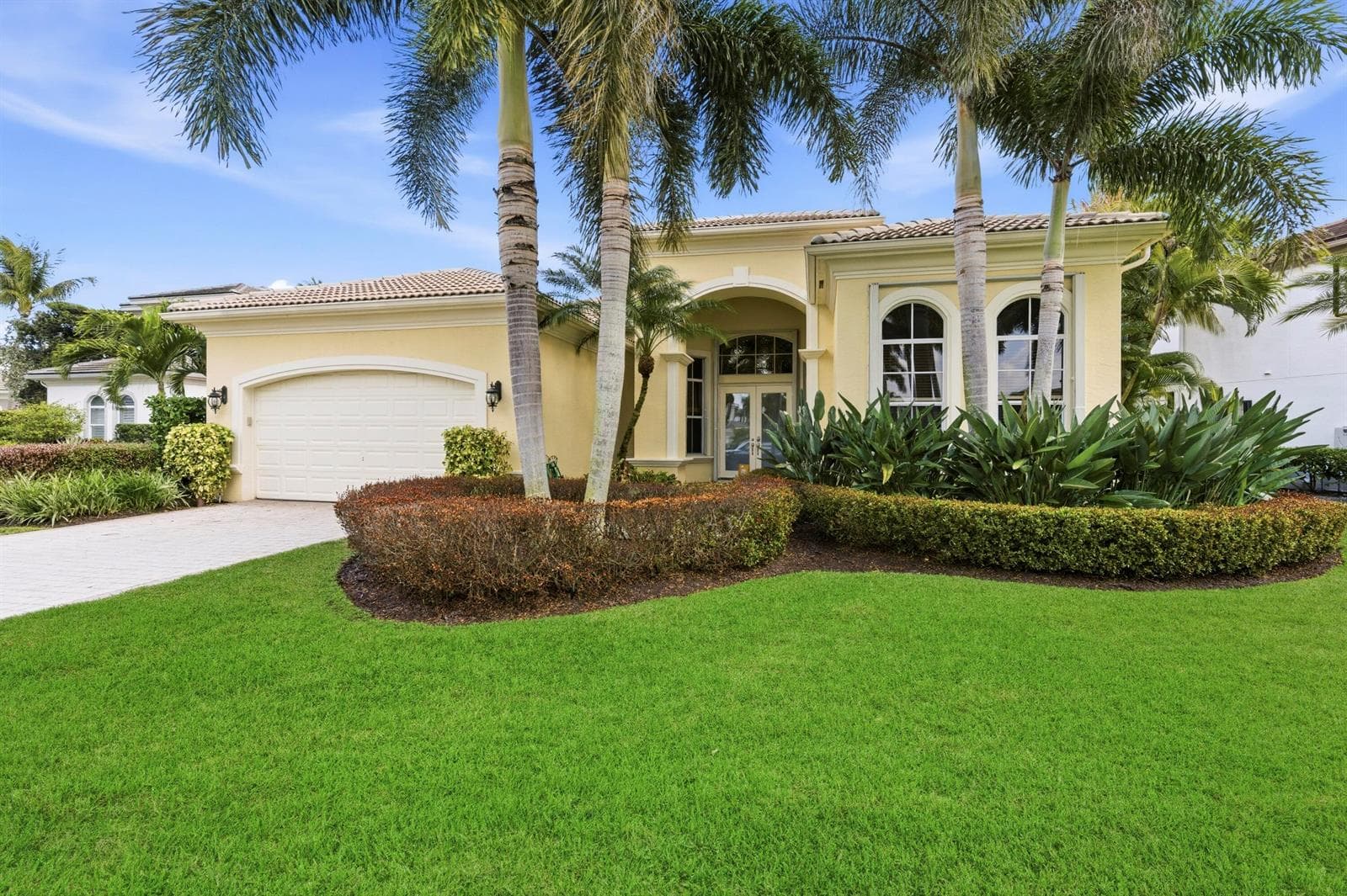 401 VIA PLACITA, Palm Beach Gardens FL 33418