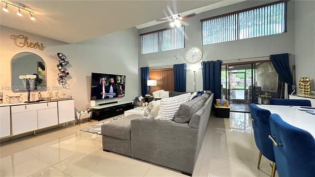 5012 S University Dr, Davie FL 33328 - Davie, FL - Photo 6
