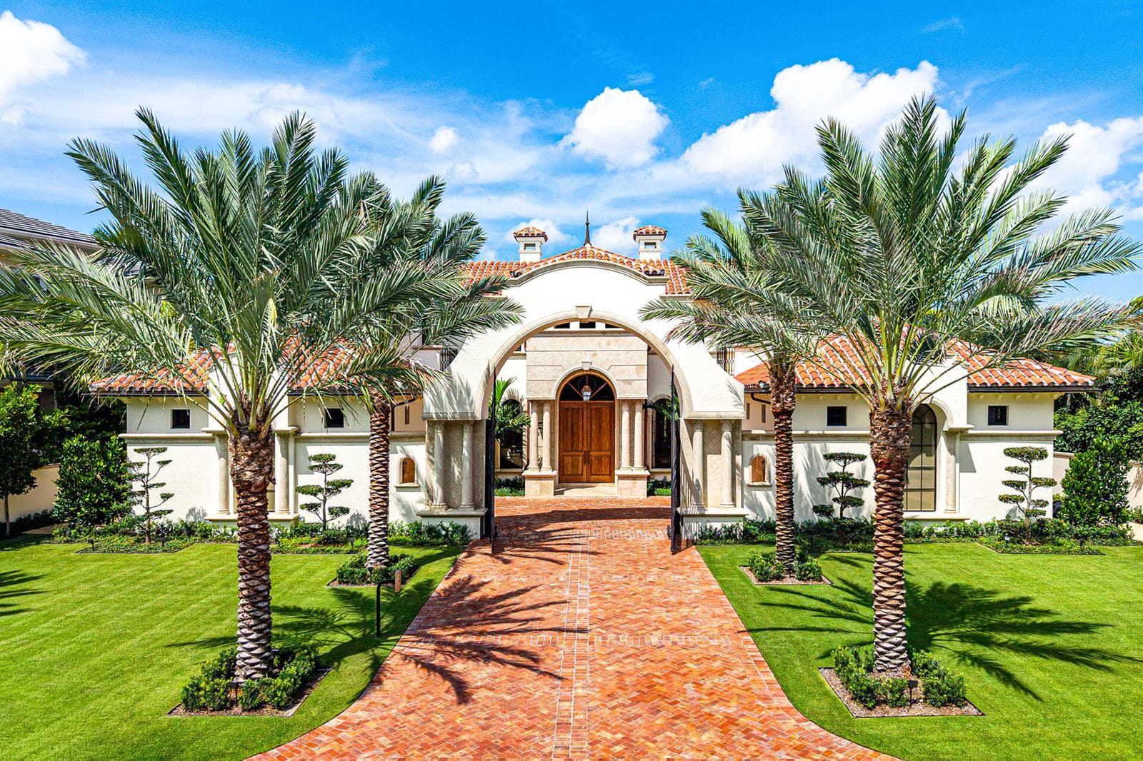 2055 Royal Palm Way, Boca Raton FL 33432