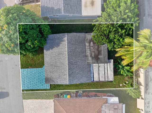 6102 NW 69th Avenue, Tamarac FL 33321 - Tamarac, FL - Photo 3