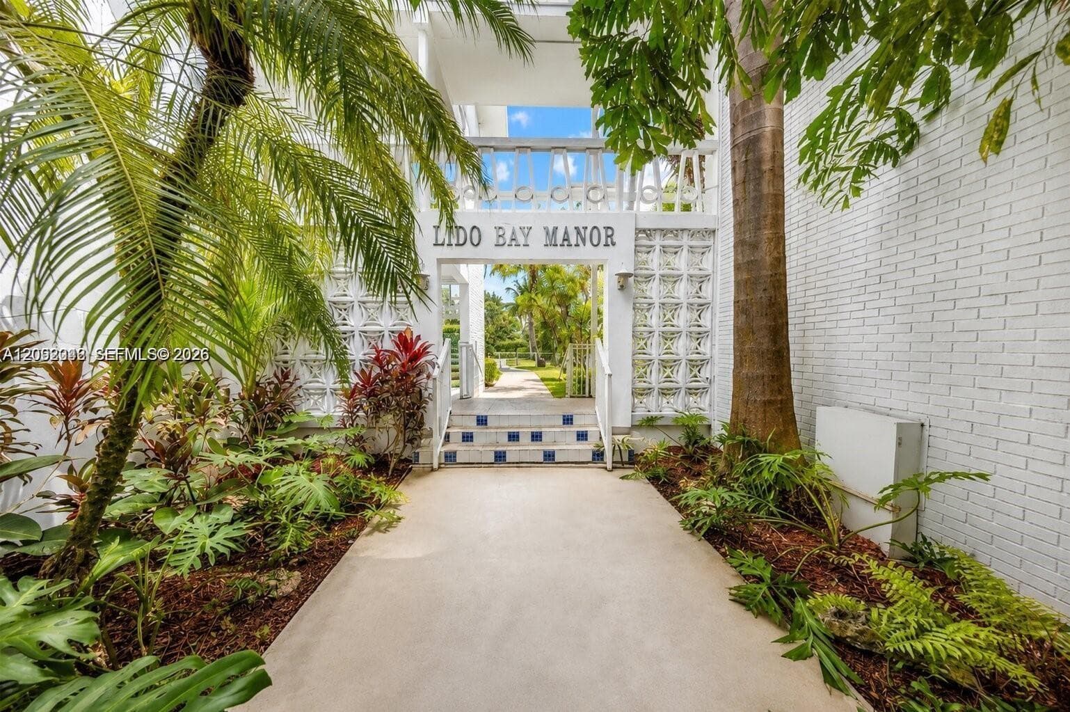 1631 NE 114th St # 307, Miami FL 33181