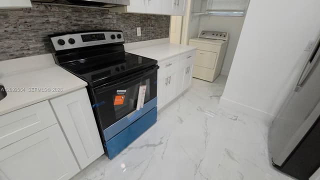 831 N 72nd Way, Hollywood FL 33024 - Hollywood, FL - Photo 4