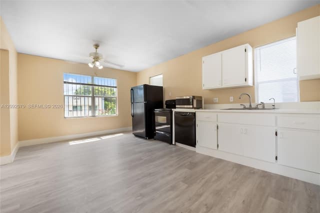 569 SW 5th St, Miami FL 33130 - Miami, FL - Photo 5