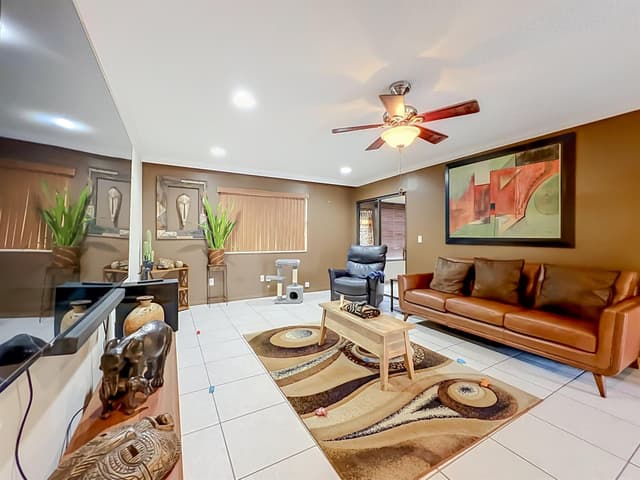 281 AMBER Court, Royal Palm Beach FL 33411 - Royal Palm Beach, FL - Photo 4