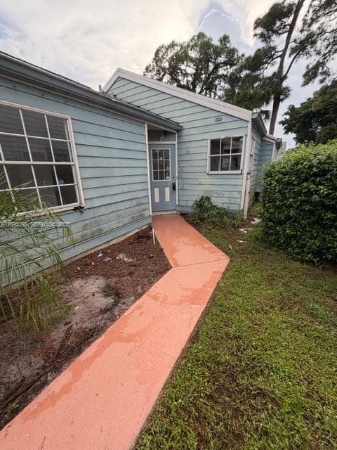 5688 Dewberry Way, West Palm Beach FL 33415 - West Palm Beach, FL - Photo 2