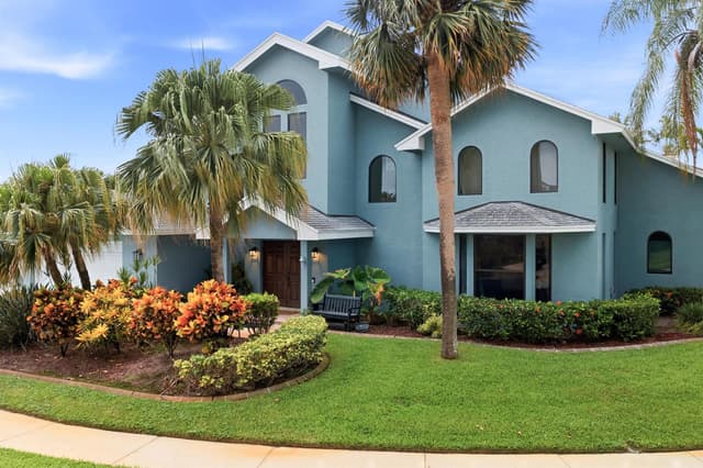 12871 La Rochelle Circle, Palm Beach Gardens FL 33410 - Palm Beach Gardens, FL - Photo 3