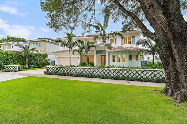 235 FOREST HILL Boulevard, West Palm Beach FL 33405 - West Palm Beach, FL - Photo 2