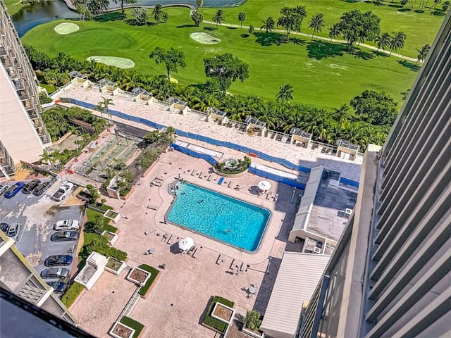 20301 W Country Club Dr. # 2428, Aventura FL 33180 - Aventura, FL - Photo 4