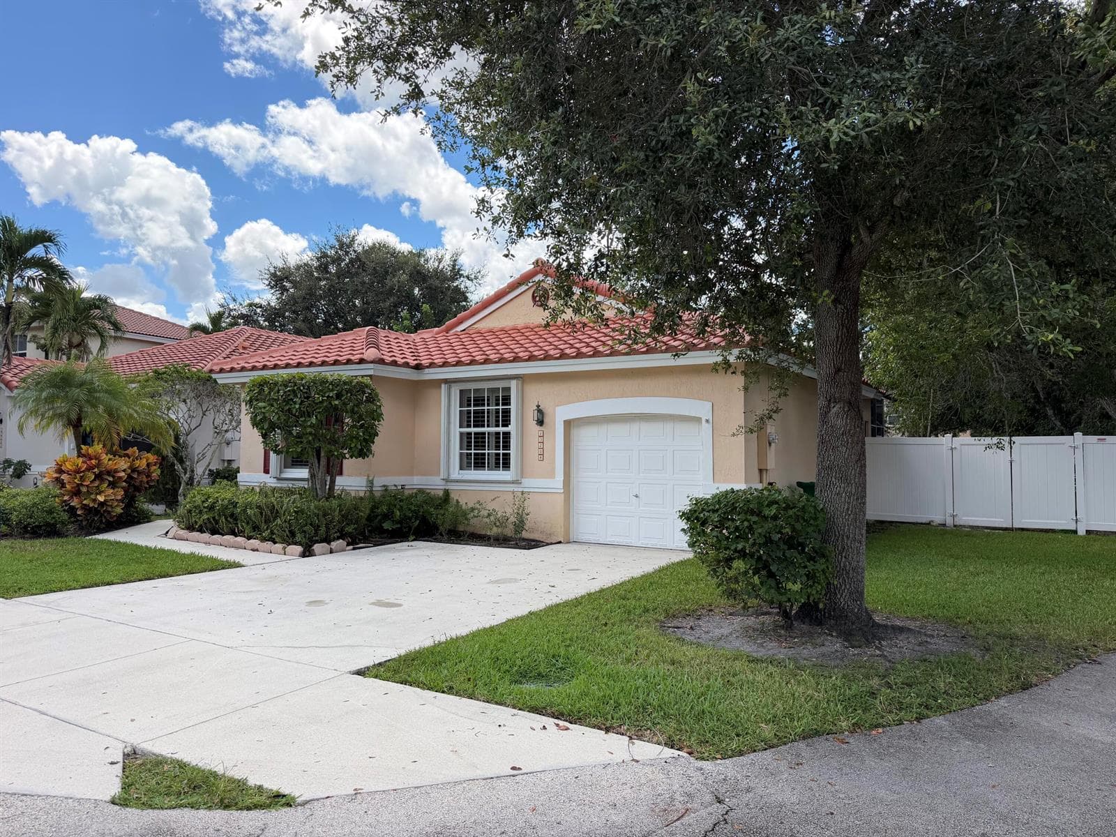 15298 SW 49th Street, Davie FL 33331 - Davie, FL - Photo 1