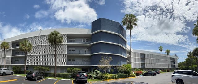 879 NE 195th Street Apt 227, Miami FL 33179 - Miami, FL - Photo 2
