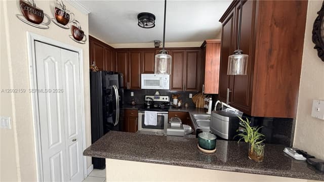 7357 NW 174th Ter # 108, Hialeah FL 33015 - Hialeah, FL - Photo 7
