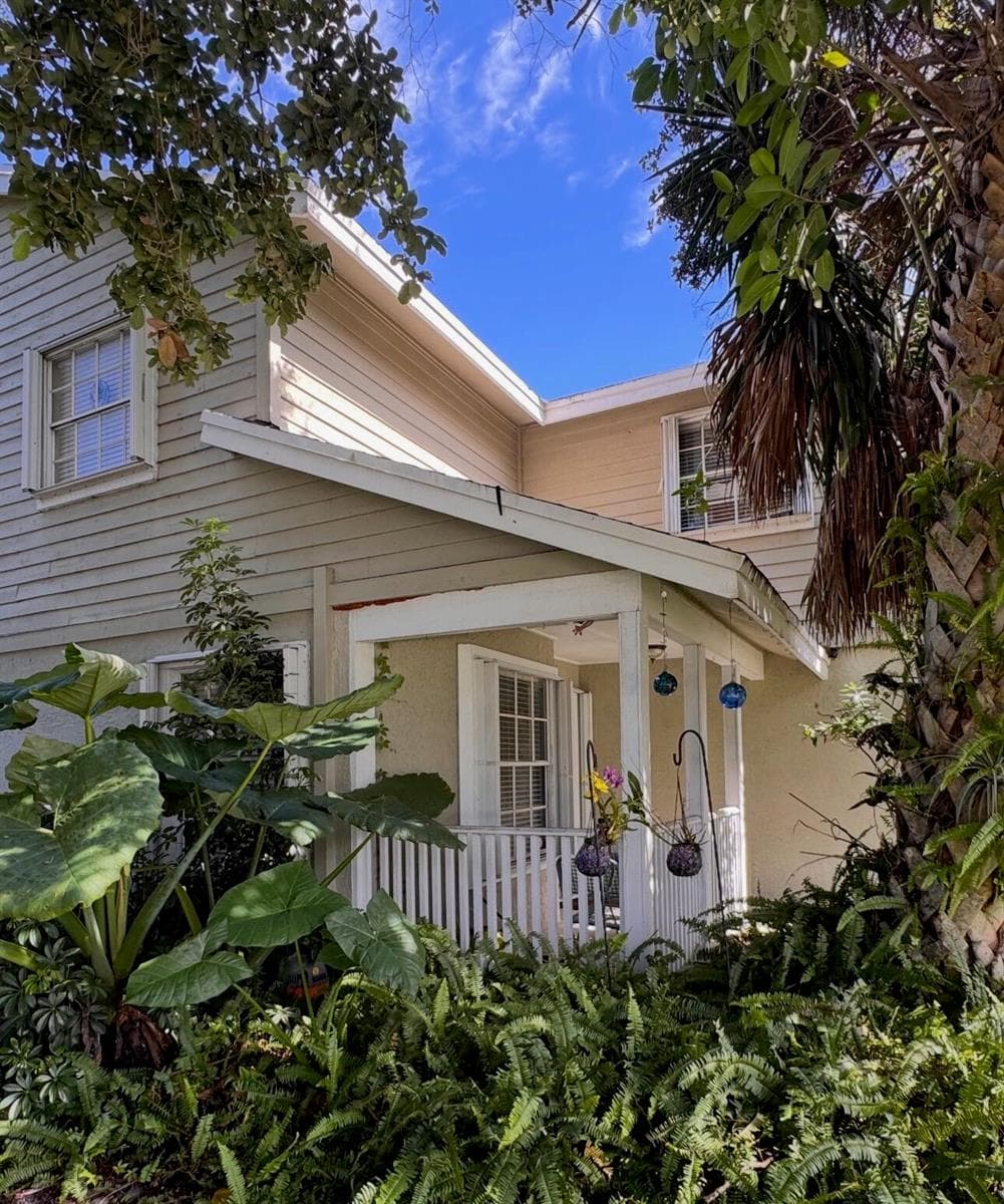 949 Honeytree Lane # A, Wellington FL 33414