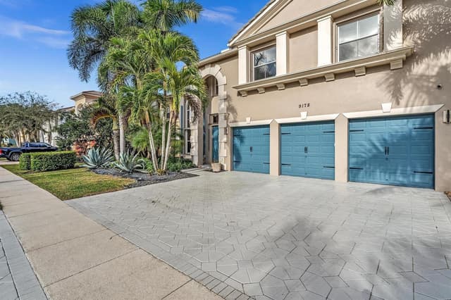 9178 DELEMAR Court, Wellington FL 33414 - Wellington, FL - Photo 2