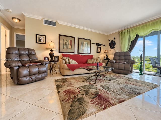 1000 NE 14th Ave # 703, Hallandale Beach FL 33009 - Hallandale Beach, FL - Photo 2