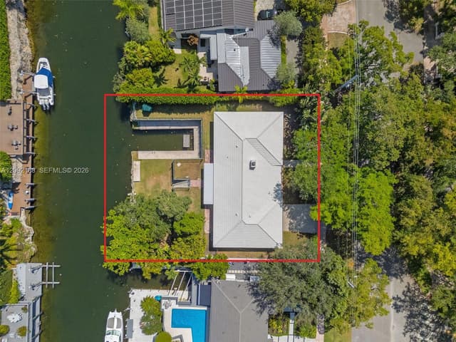 739 S Alhambra Cir, Coral Gables FL 33146 - Coral Gables, FL - Photo 3