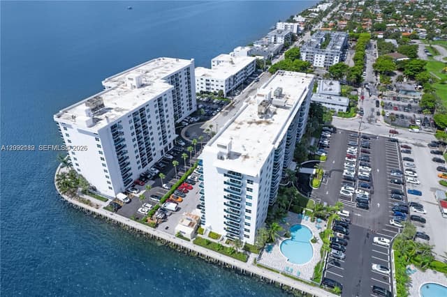 7501 E Treasure Dr # 2M, North Bay Village FL 33141 - North Bay Village, FL - Photo 2