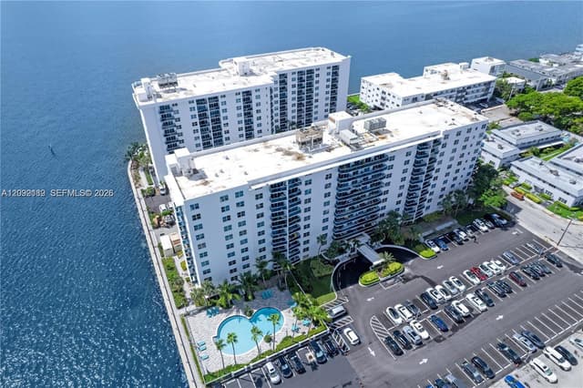 7501 E Treasure Dr # 2M, North Bay Village FL 33141 - North Bay Village, FL - Photo 3