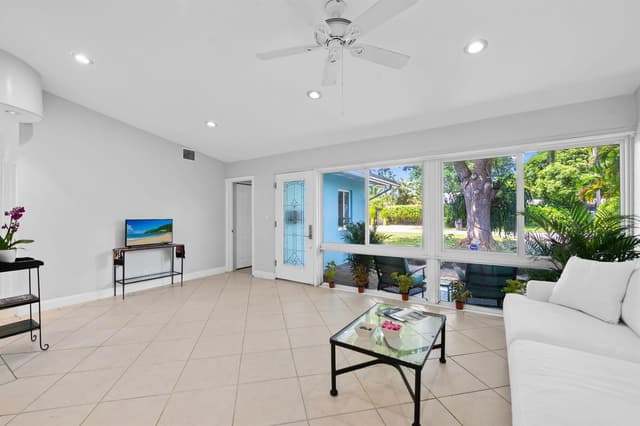 1636 NE 7th Terrace, Fort Lauderdale FL 33305 - Fort Lauderdale, FL - Photo 4