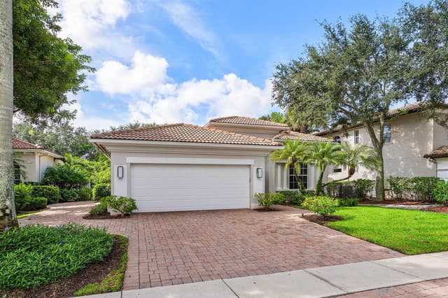 8138 Valhalla Drive, Delray Beach FL 33446 - Delray Beach, FL - Photo 2