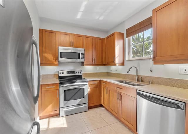 400 SW 14TH Avenue, Fort Lauderdale FL 33312 - Fort Lauderdale, FL - Photo 3