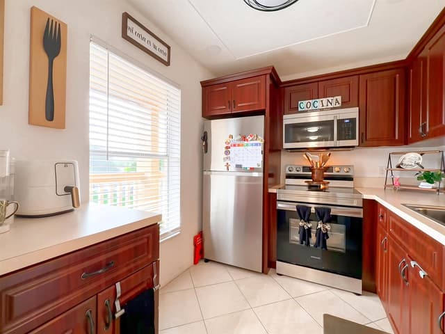 5750 NW 64th Avenue # 306, Tamarac FL 33319 - Tamarac, FL - Photo 4