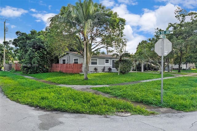 5500 SW 7th St, Margate FL 33068 - Margate, FL - Photo 2