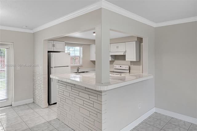5500 SW 7th St, Margate FL 33068 - Margate, FL - Photo 6