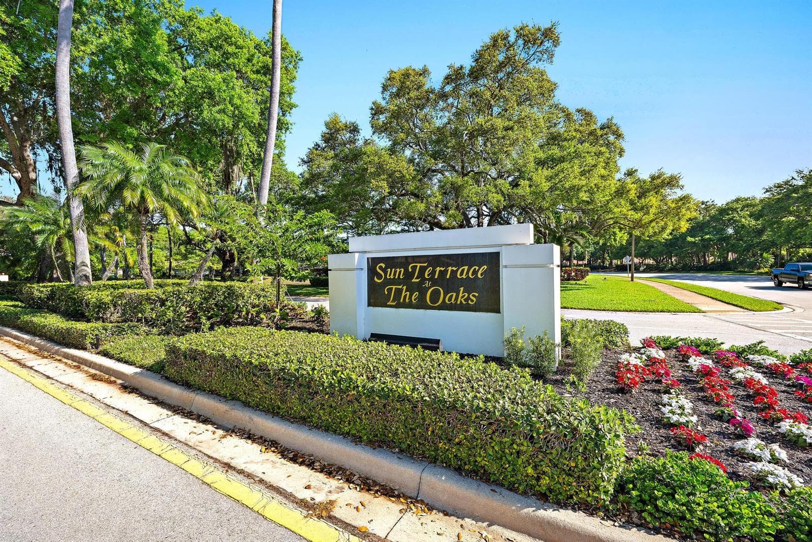 8404 CHAPMAN OAK Court, Palm Beach Gardens FL 33410 - Palm Beach Gardens, FL - Photo 1