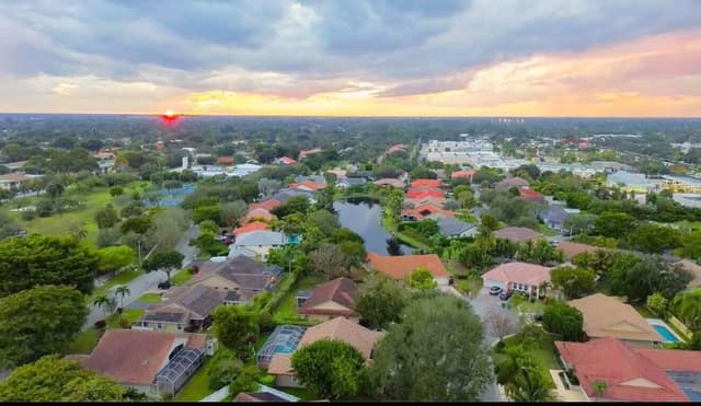 4555 NW 88TH Terrace, Coral Springs FL 33065 - Coral Springs, FL - Photo 2