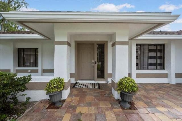 13950 BARBERRY Court, Wellington FL 33414 - Wellington, FL - Photo 2