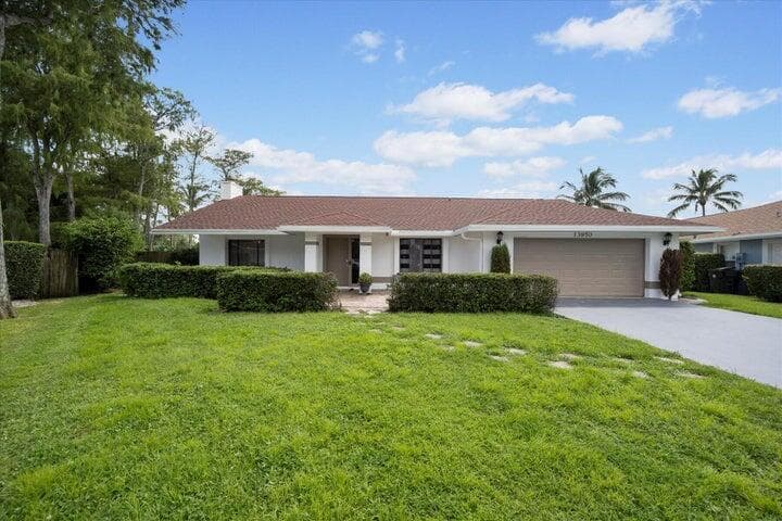 13950 BARBERRY Court, Wellington FL 33414 - Wellington, FL - Photo 1