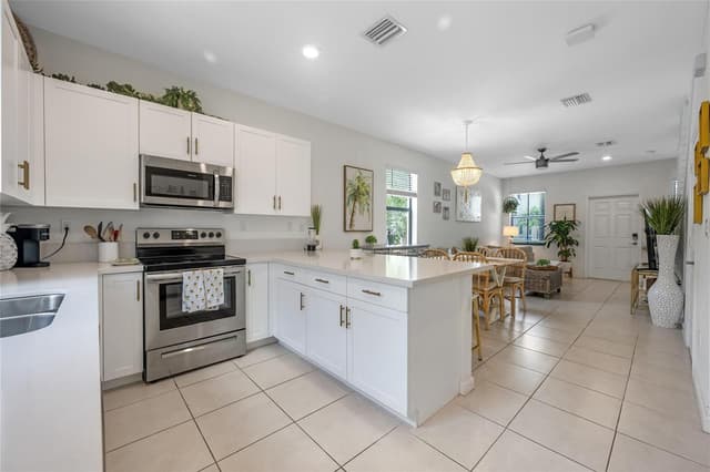 1622 SW 28TH Court, Fort Lauderdale FL 33315 - Fort Lauderdale, FL - Photo 5