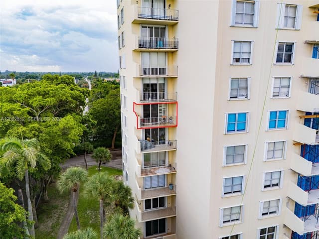 11111 Biscayne Blvd # 6B, Miami FL 33181 - Miami, FL - Photo 2