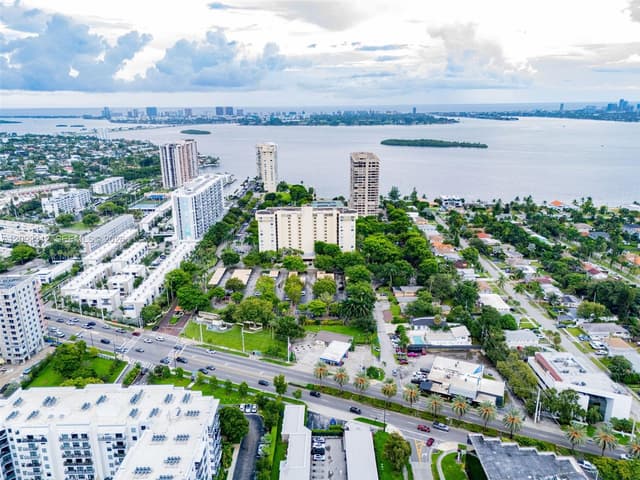 11111 Biscayne Blvd # 6B, Miami FL 33181 - Miami, FL - Photo 4