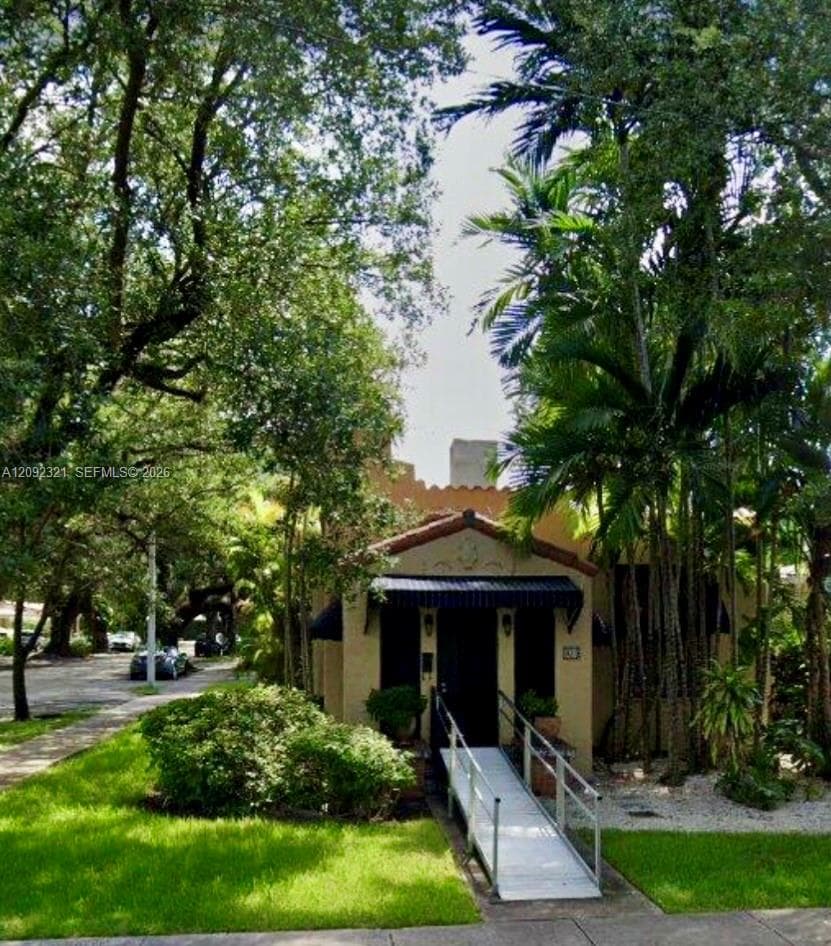 825 Madrid St, Coral Gables FL 33134 - Coral Gables, FL - Photo 1