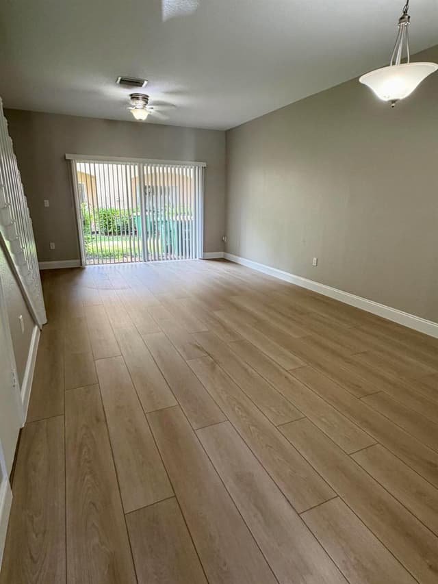 8884 N Isles Circle, Tamarac FL 33321 - Tamarac, FL - Photo 2