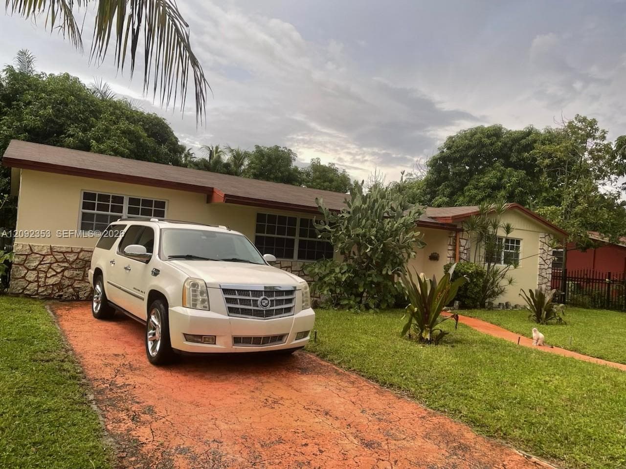 121 NE 173rd St, Miami FL 33162 - Miami, FL - Photo 1