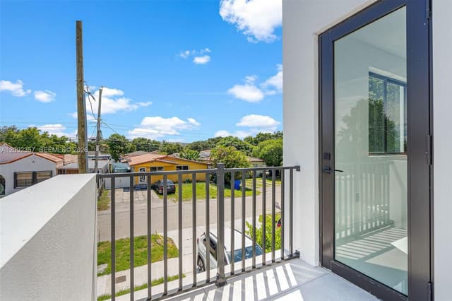 3453 NW 4th St, Miami FL 33125 - Miami, FL - Photo 6