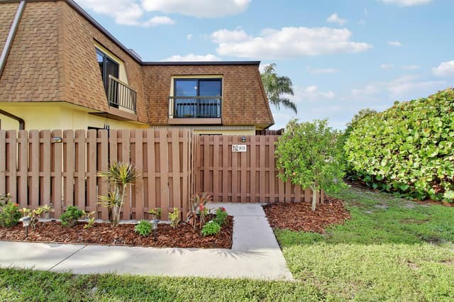 110 N DELAWARE Boulevard # 8B, Jupiter FL 33458 - Jupiter, FL - Photo 3