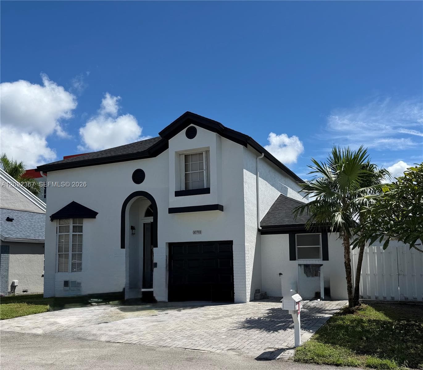10701 SW 10th Ct, Davie FL 33324 - Davie, FL - Photo 1