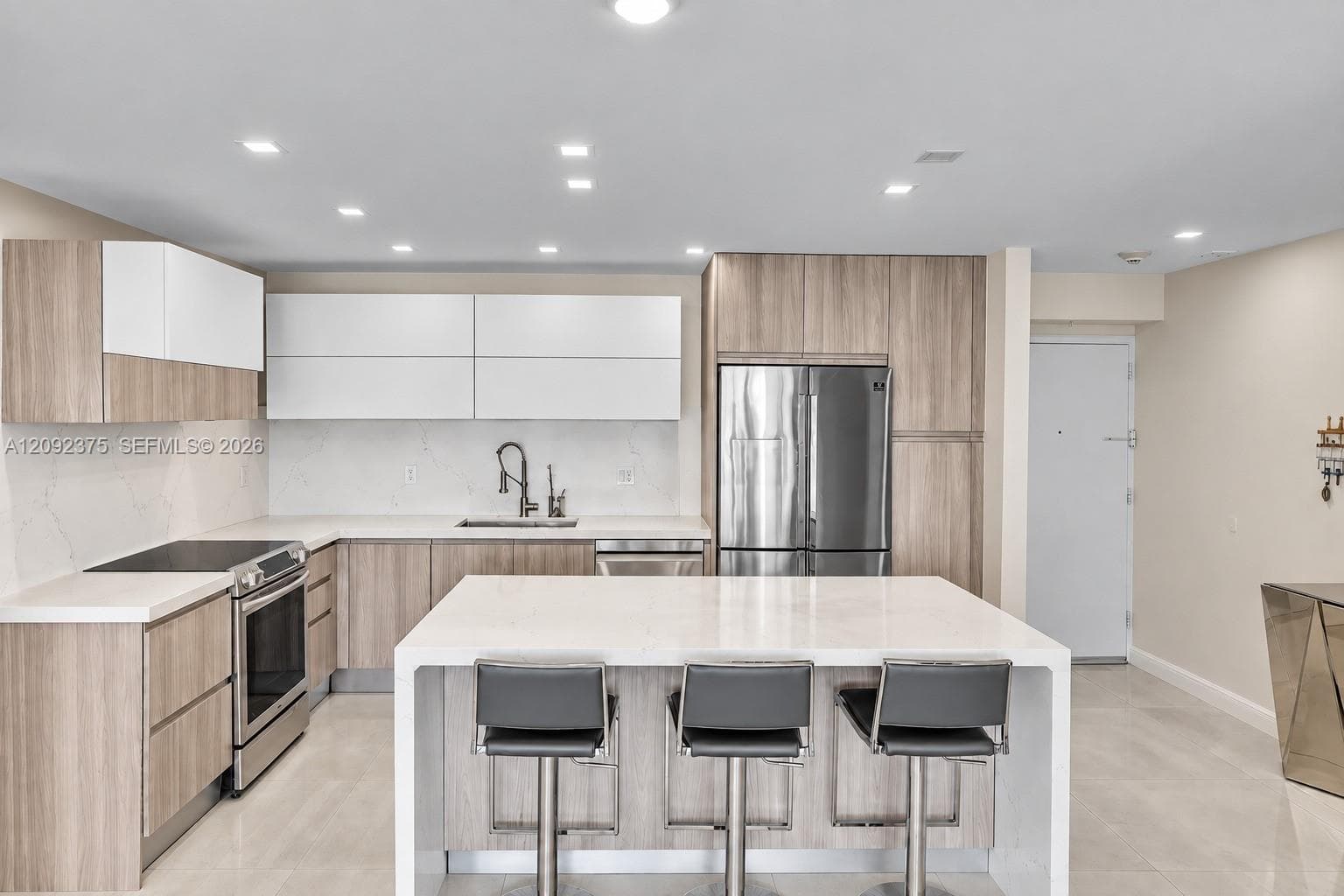 19390 Collins Ave # 421, Sunny Isles Beach FL 33160