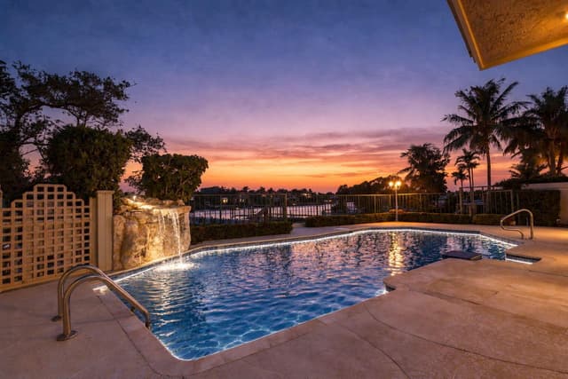 352 River Edge Road, Jupiter FL 33477 - Jupiter, FL - Photo 2