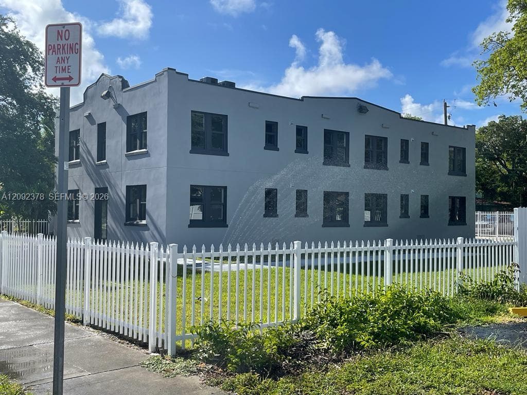 2020 Washington St, Hollywood FL 33020 - Hollywood, FL - Photo 1