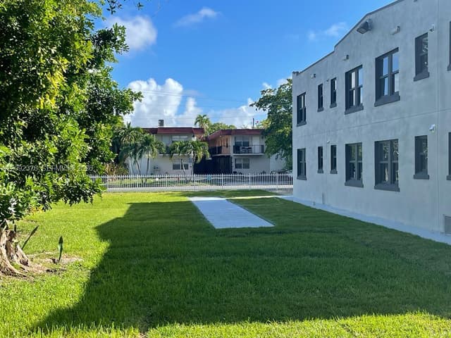 2020 Washington St, Hollywood FL 33020 - Hollywood, FL - Photo 4