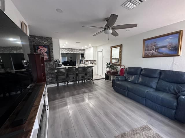 1013 N C Street, FL 33460 - Photo 5