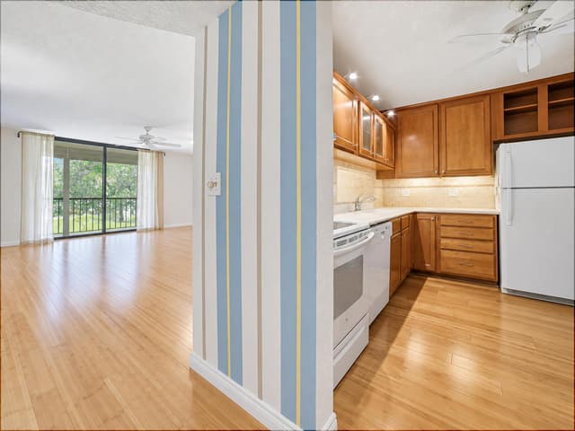 5340 LAS VERDES Circle # 202, Delray Beach FL 33484 - Delray Beach, FL - Photo 2