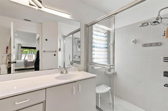 10937 NW 46th Dr, Coral Springs FL 33076 - Coral Springs, FL - Photo 2