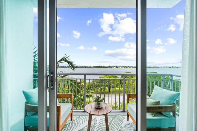 300 S Australian Avenue Unit 425, West Palm Beach FL 33401 - West Palm Beach, FL - Photo 4