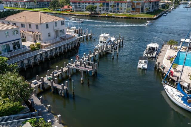 1155 Hillsboro Mile # 305, Hillsboro Beach FL 33062 - Hillsboro Beach, FL - Photo 4