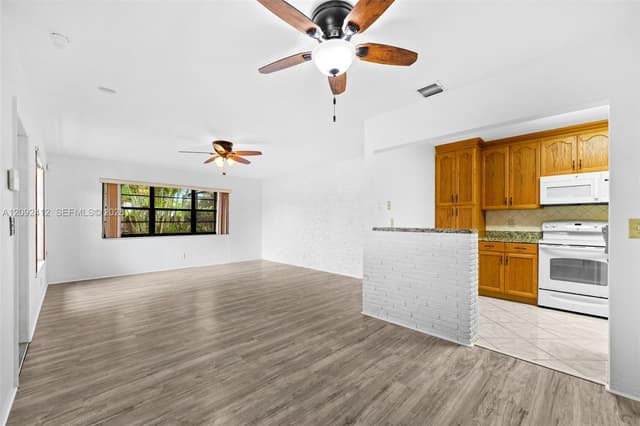 5630 Sheridan St, Hollywood FL 33021 - Hollywood, FL - Photo 3